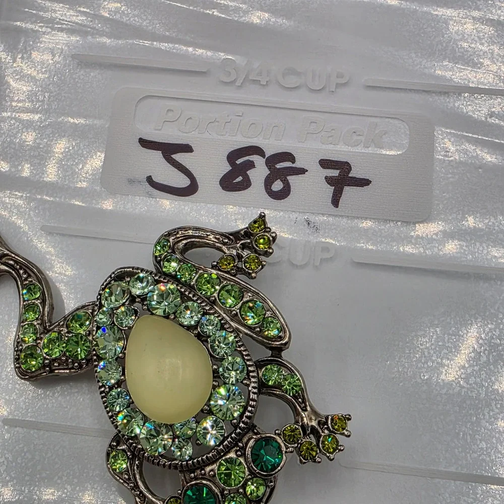 Green‎ Rhinestone Frog Brooch Silver Tone Animal Pin with Yellow Cabochon Glam